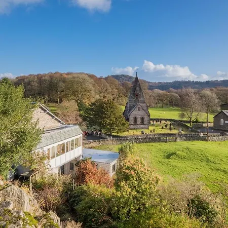 4 Bed In Finsthwaite Sz438 Holiday home *