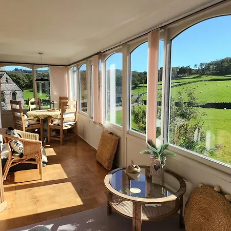 4 Bed In Finsthwaite Sz438 Holiday home *