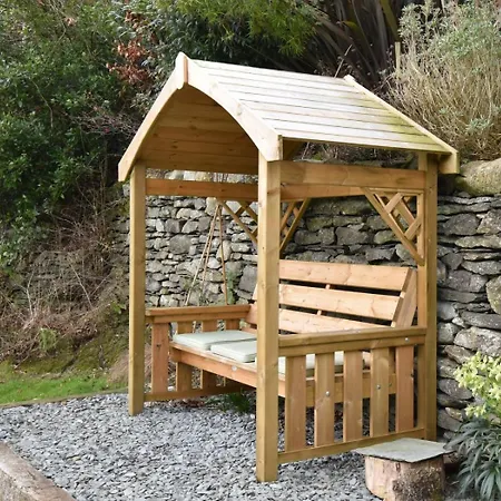 4 Bed In Ulverston Oc-sz438